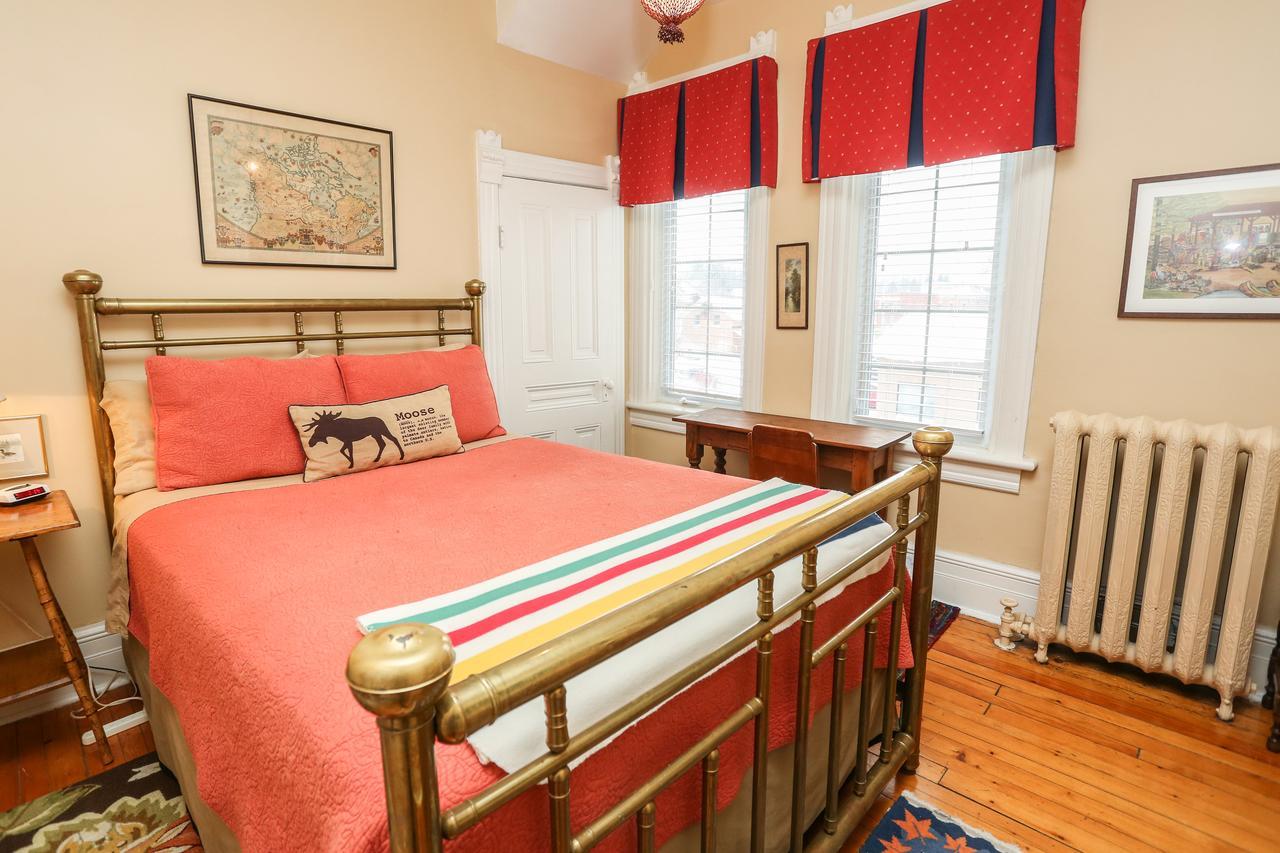 Bed and Breakfast Danby House à Markdale Extérieur photo
